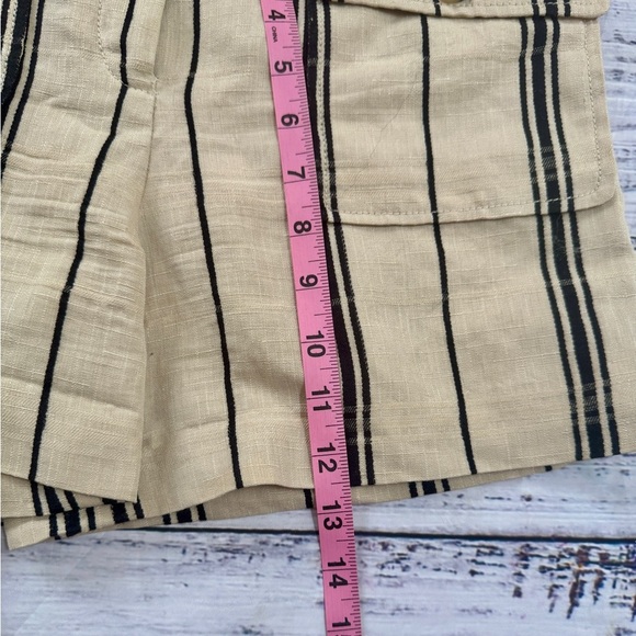 Tory Burch Edna Flat Front High Rise Striped Linen Casual Shorts Size 8 Beige - Picture 3 of 8
